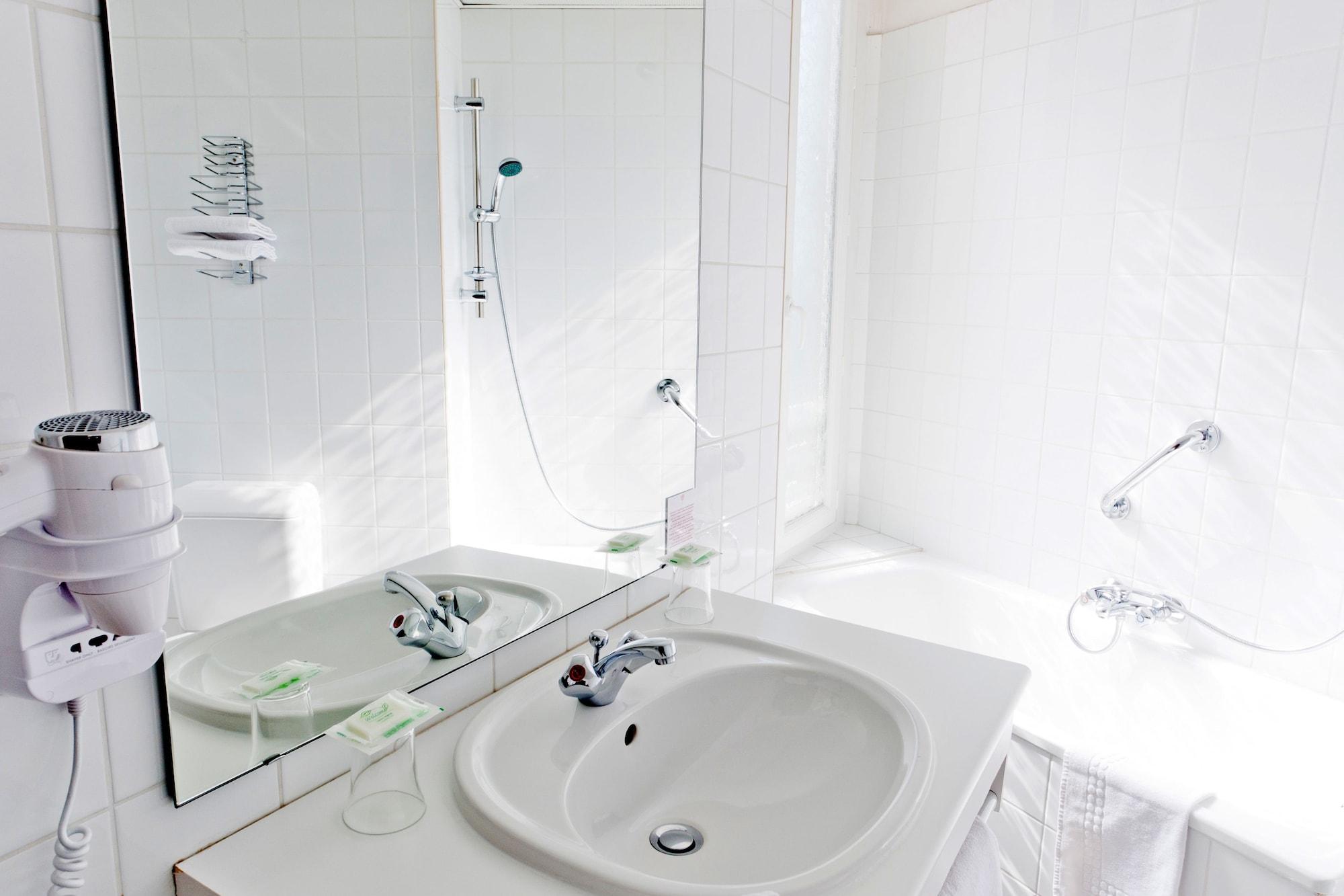 Hotel Continental Лурд Екстериор снимка