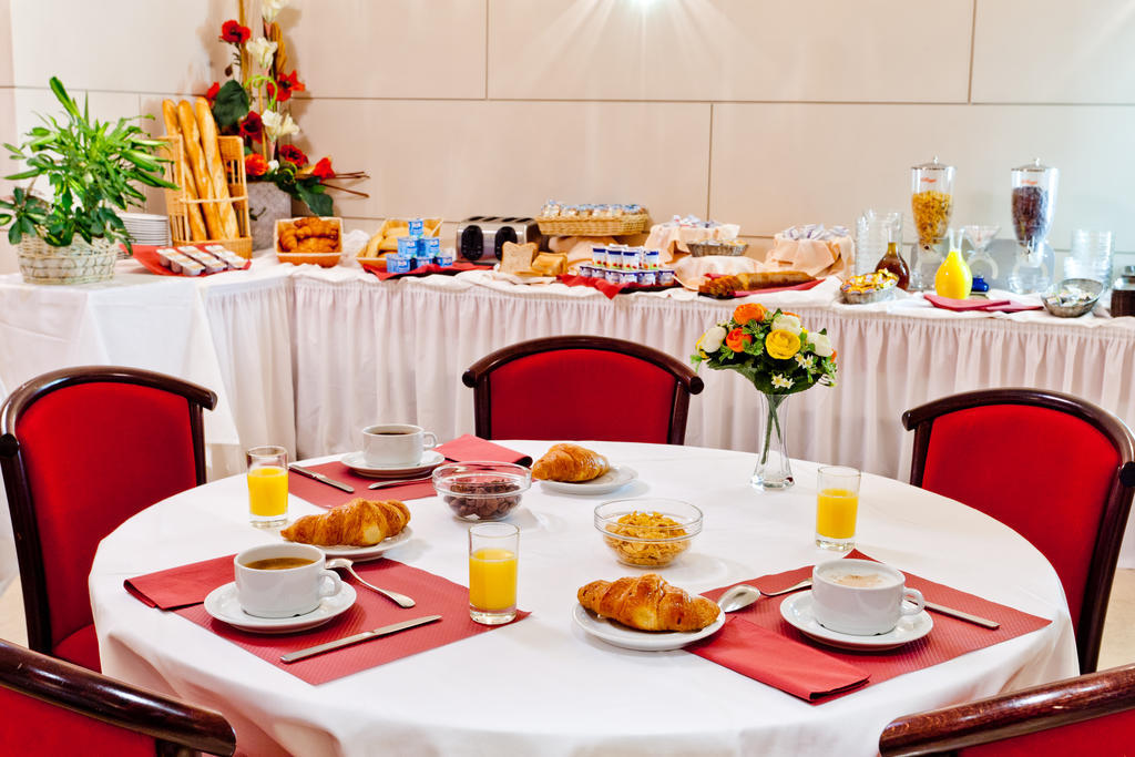 Hotel Continental Лурд Екстериор снимка